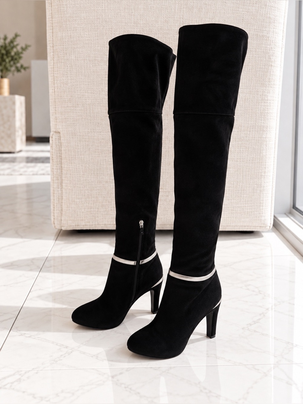 Fendi Black Suede Over-the-Knee Fold-Over‎ Boots – Size 39.5 with silver trim - Picture 2 of 10